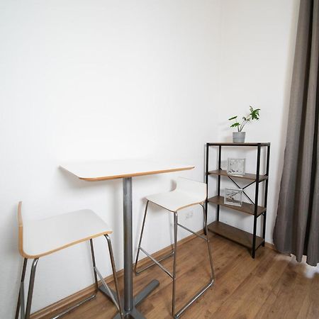 דיסלדורף White 60 Qm Apartment - Zentral - Balkon - Messe מראה חיצוני תמונה